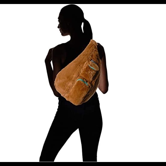 KAVU - Rope Fuzz Bag NWT - Picture 11 of 11